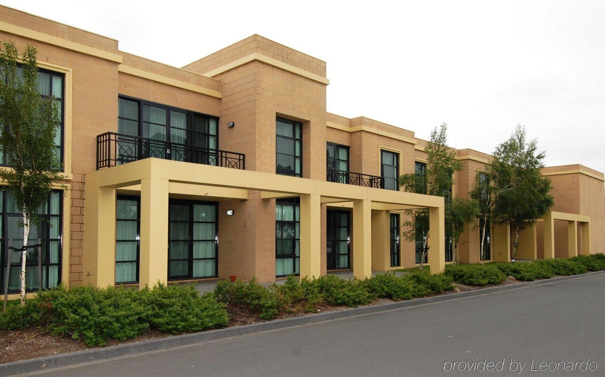 Quest Narre Warren Aparthotel Exterior photo
